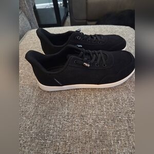 HOBIBEAR minimalist barefoot shoes/ sneakers -black canvas -size 39 (8-8.5)